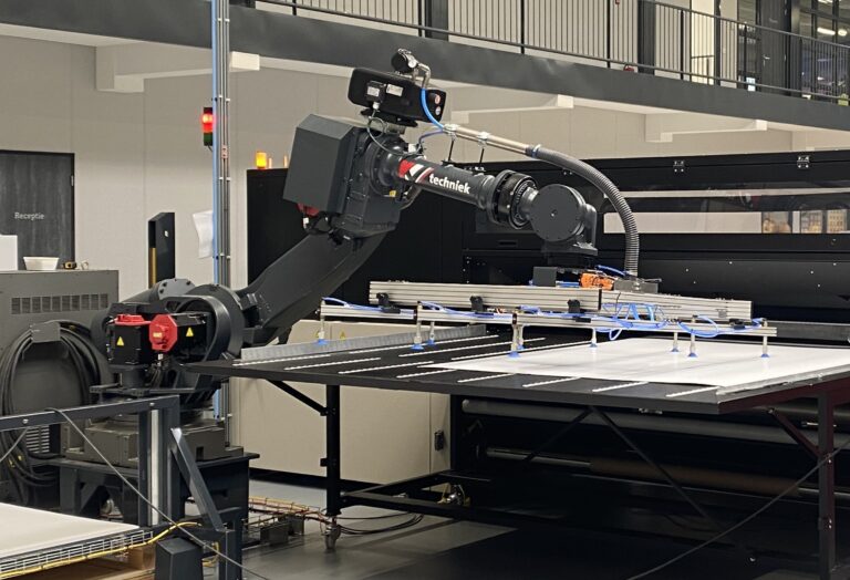 Grafische industrie - Robot handling (1)