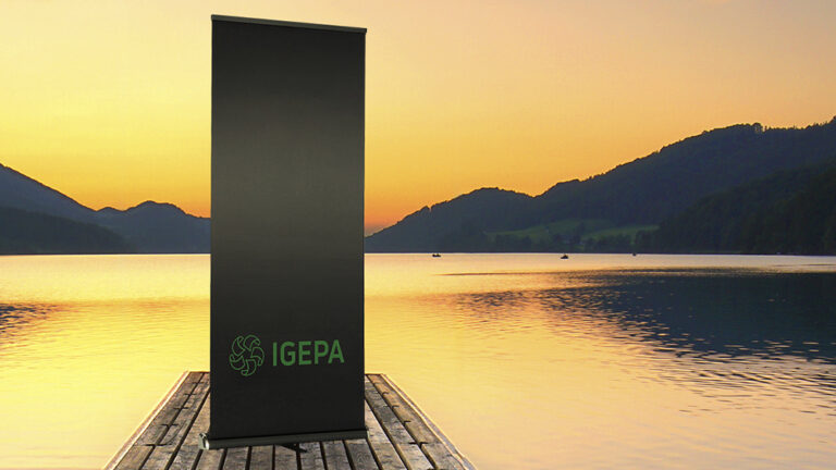 Roll-up black_1000x563px_300ppi